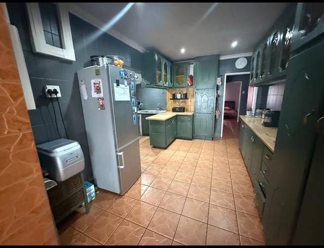 3 BEDROOM HOUSE FOR SALE IN VANDERBIJLPARK CW 6